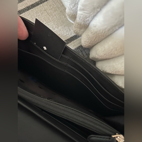 Kate Spade Wallet - Picture 6 of 6